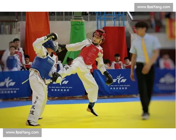 FLW比赛全程回顾与精彩瞬间分析：选手、赛程、战术和挑战全解析